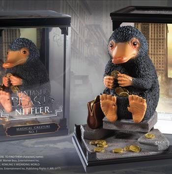 The Noble Collection Fantastic Beasts Magical Creatures: Niffler (Φιγούρα ύψους 18εκ.)